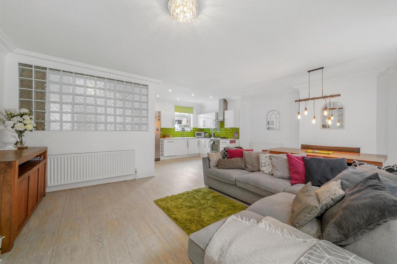 30 Percent Off! The Central Whitby Gem - 4 Bedrooms Екстер'єр фото