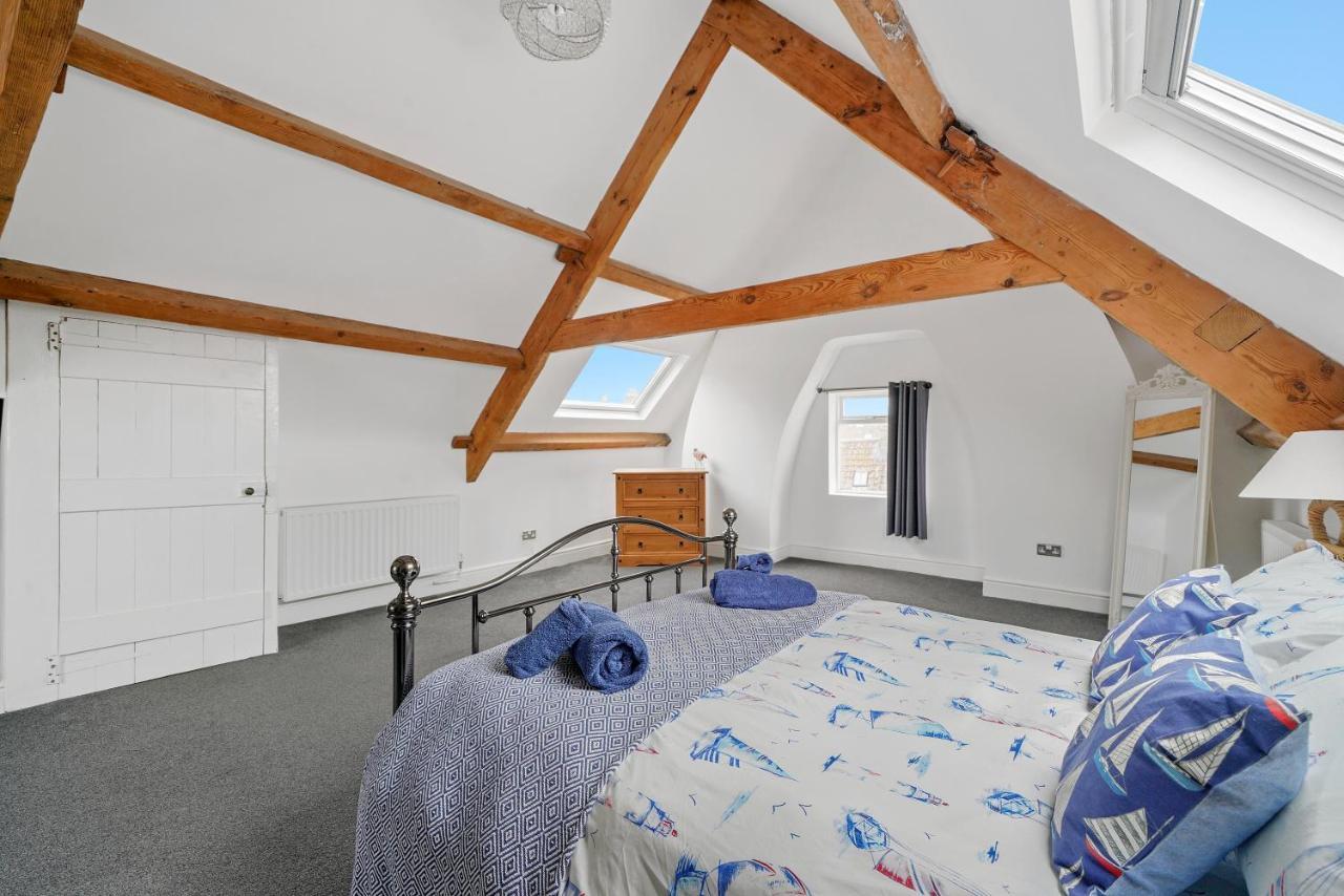 30 Percent Off! The Central Whitby Gem - 4 Bedrooms Екстер'єр фото
