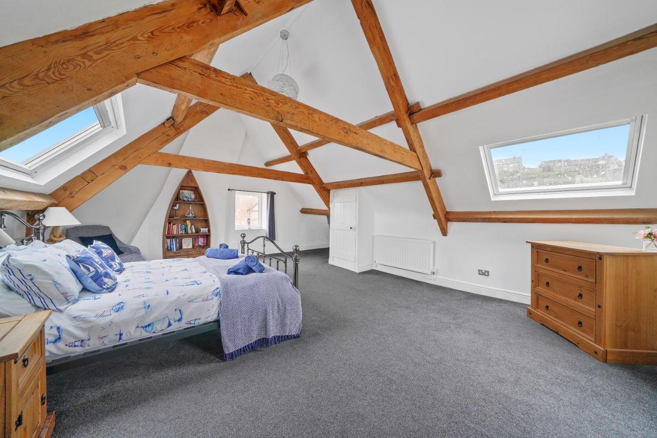 30 Percent Off! The Central Whitby Gem - 4 Bedrooms Екстер'єр фото